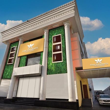 ניו דלהי Five Elements Hotels Delhi- North Avenue מראה חיצוני תמונה