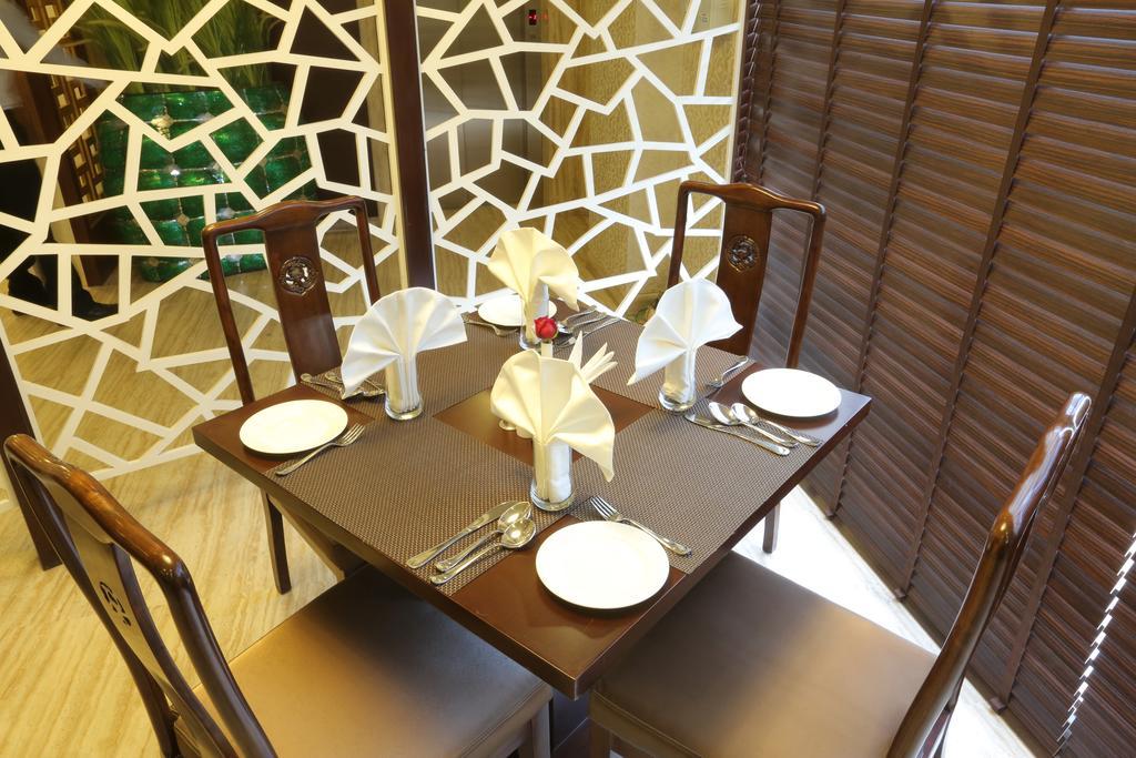 ניו דלהי Five Elements Hotels Delhi- North Avenue מראה חיצוני תמונה