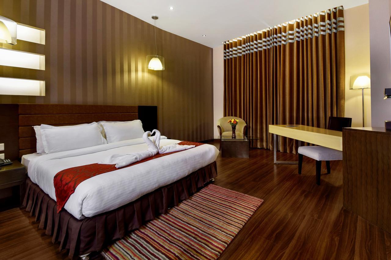 ניו דלהי Five Elements Hotels Delhi- North Avenue מראה חיצוני תמונה