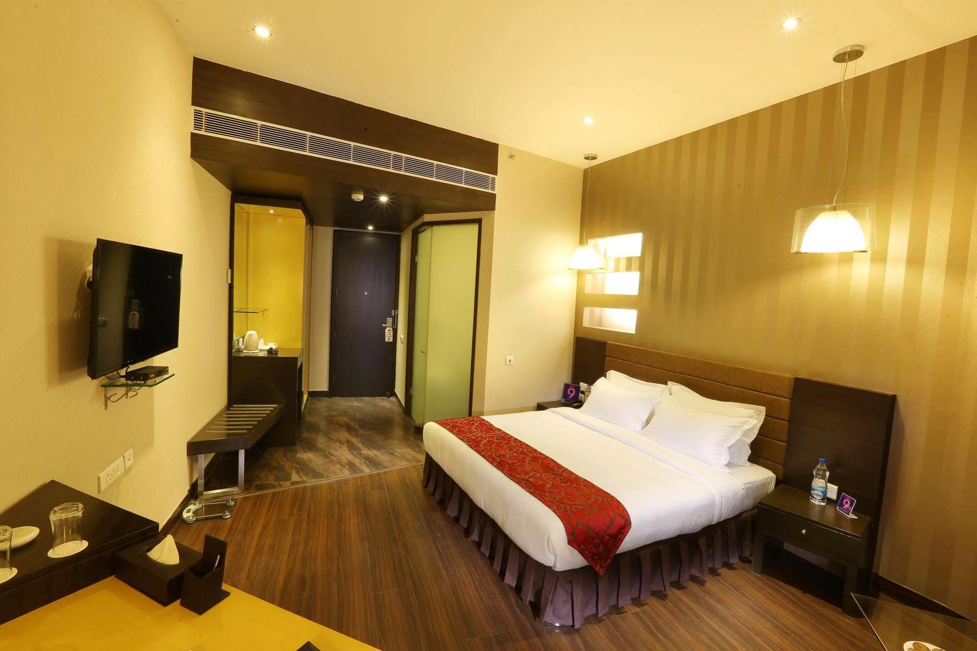 ניו דלהי Five Elements Hotels Delhi- North Avenue מראה חיצוני תמונה