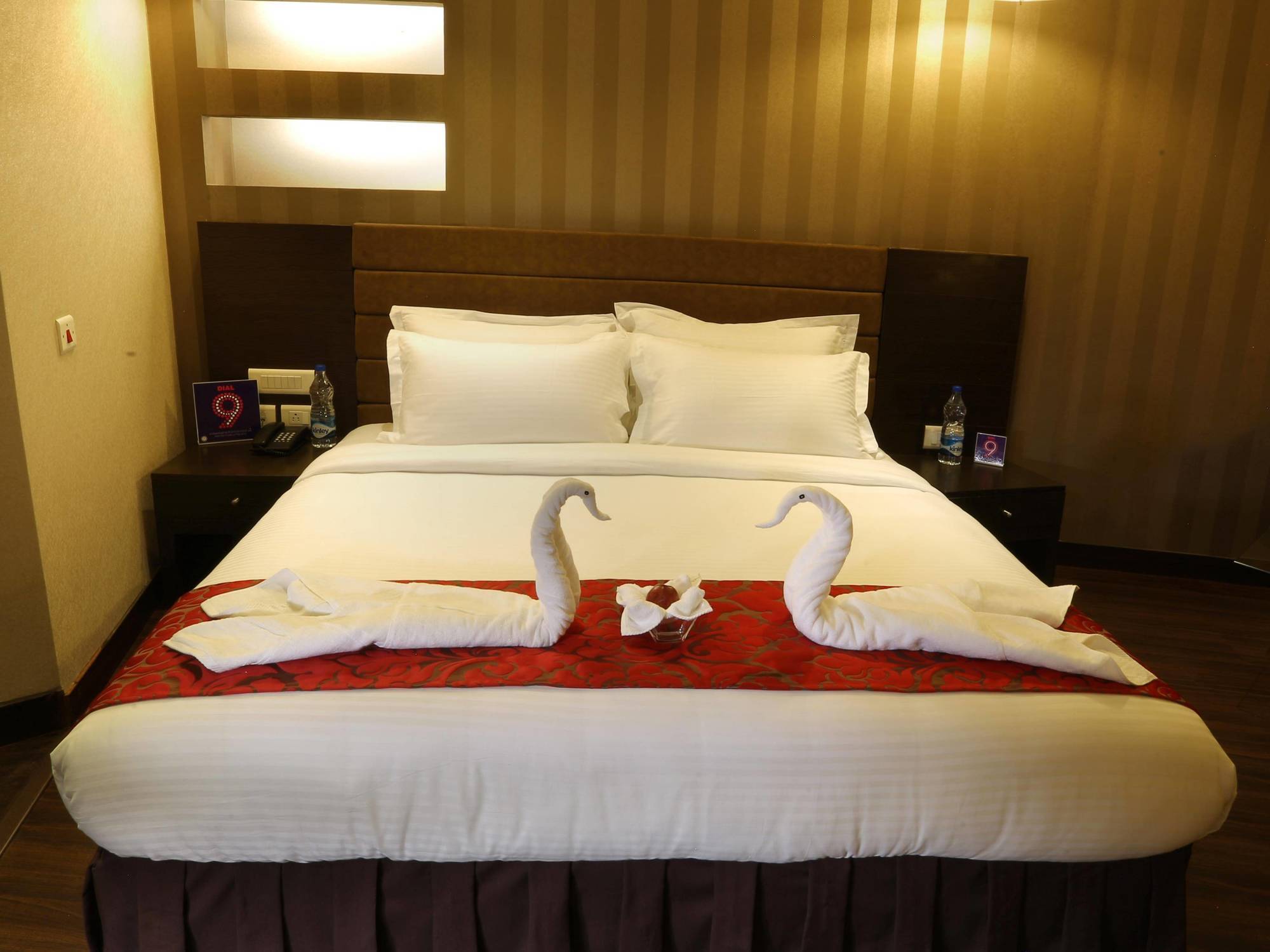 ניו דלהי Five Elements Hotels Delhi- North Avenue מראה חיצוני תמונה